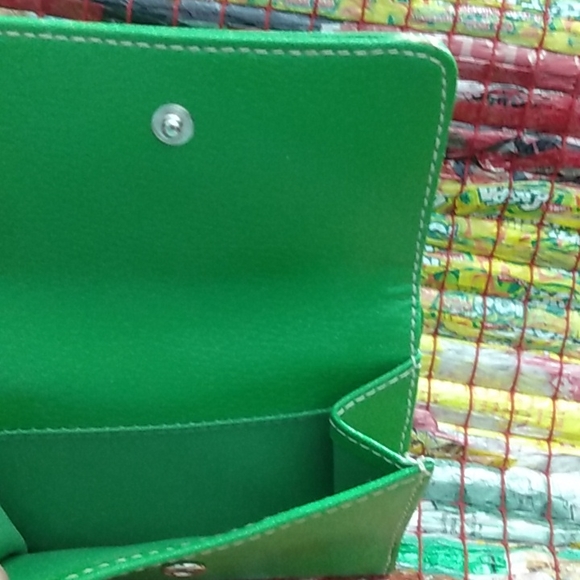 Nice green ID and card holder - Picture 4 of 5